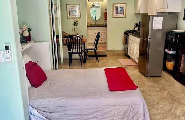 Schöne neue One Bedroom Studio in San Diego (Mt. Wendel)