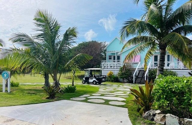 Schöne neu renovierte Strandhaus - 2 Schlafzimmer, 2 Bäder - nur wenige Schritte vom Strand entfernt