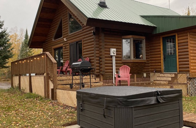 Beautiful North Woods Lodge