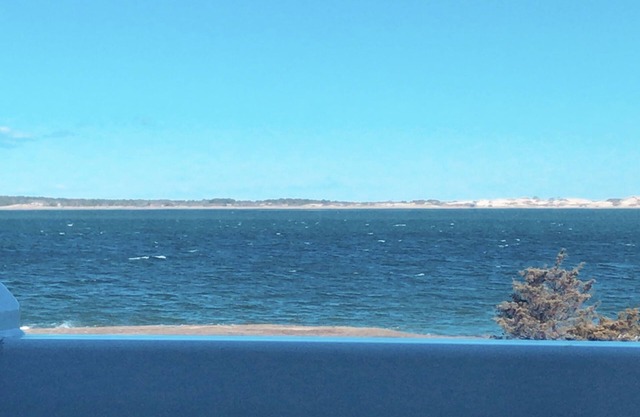 Oceanview Home mit privatem Strand, nah an alles