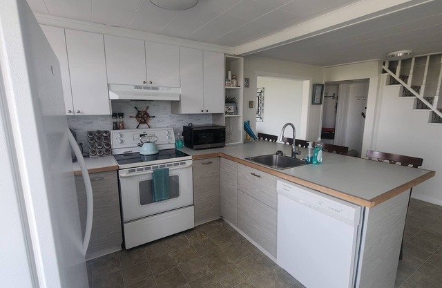Beautiful Oceanfront 4 Season Home Away From Home