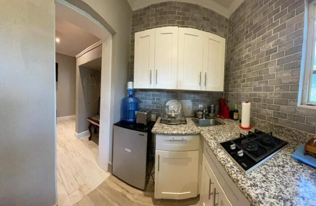 Beautiful One Bedroom Privat Guest House