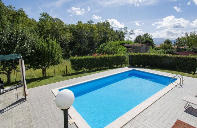 Alleinstehendes Ferienhaus mit W-LAN, privatem Pool, TV, Innenhof, Haustiere erlaubt, Parkplatz