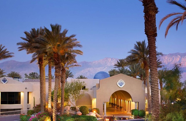 Beautiful Palm Springs Resort Villa on Dinah Shore Dr. Family-sized unit.