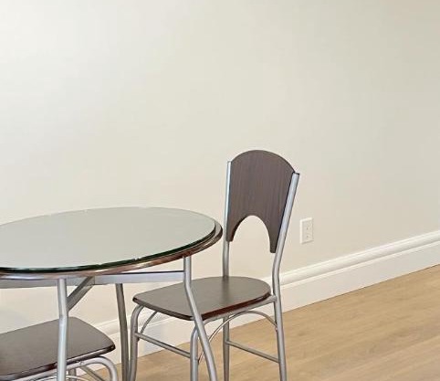 Beautiful place with Kitchen, Washing Machine, Internet near UBC, beach and DT