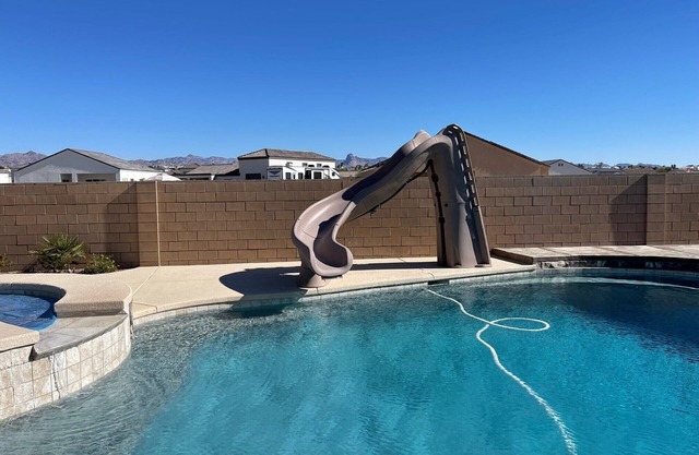 Beautiful Pool/Spa/Slide home w/ AMAZING outdoor space & gorgeous desert VIEWS