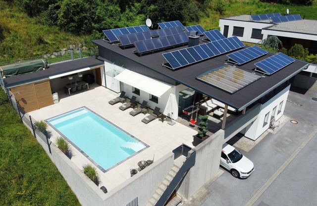 Wunderbares alleinstehendes Ferienhaus mit W-LAN, Pool, TV, Innenhof, Panoramablick und Parkplatz