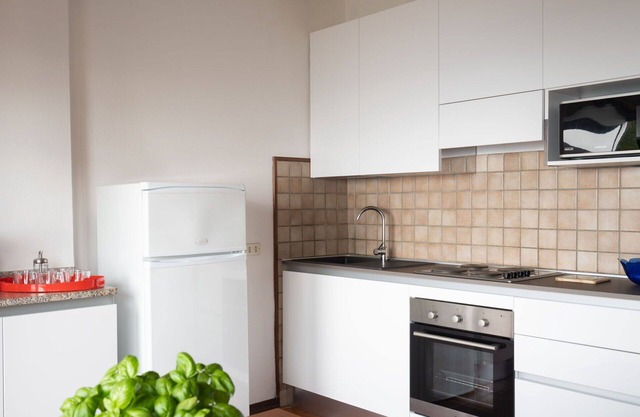 Alleinstehendes Ferienhaus mit Klimaanlage, W-LAN, privatem Pool, TV, Innenhof, Parkplatz