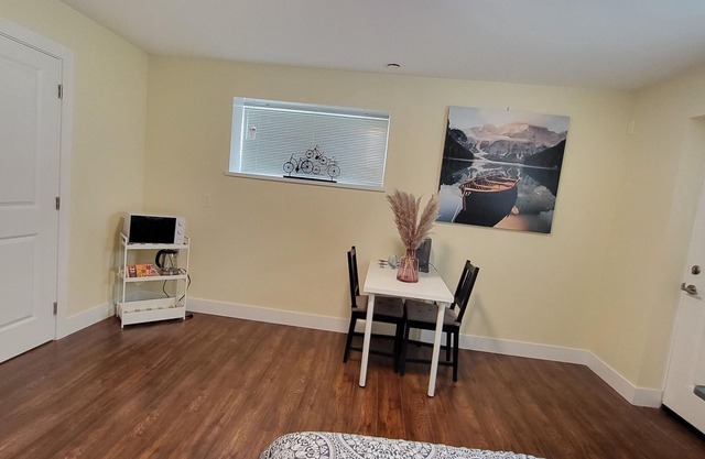 Beautiful private entrance room in heart of Port Coquitlam!!