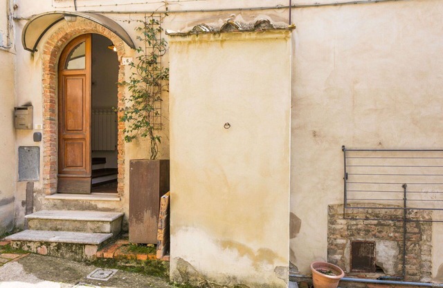 Wunderbares alleinstehendes Ferienhaus für 4 Leute mit W-LAN, TV, Haustiere erlaubt und Parkplatz