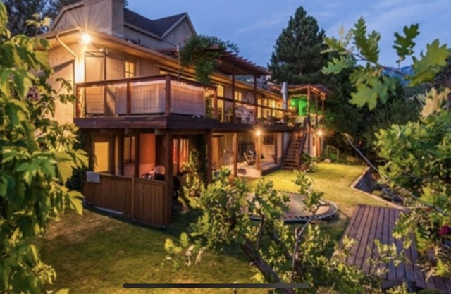 Beautiful, Private, 1 Bedroom/1 Bath on Canyon