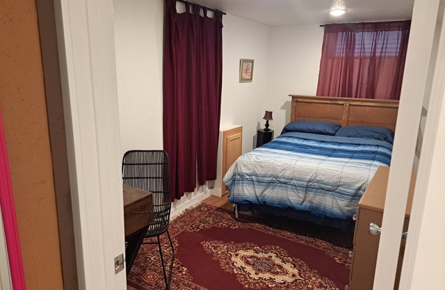 Beautiful private apartment in Missoula. Completely furnished & high-speed WiFi
