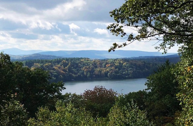 Privater, gemütlicher Rückzugsort mit zauberhafter Aussicht! Thanksgiving gerade reduziert!