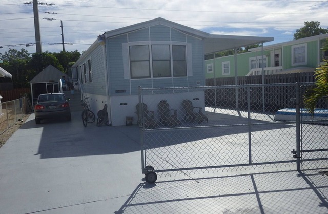 Schöne private Gemeinschaft mit Restaurants, Einkaufsmöglichkeiten und Unterhaltung in der Nähe.