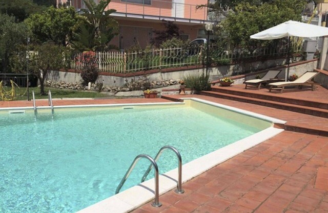 Schönes alleinstehendes Ferienhaus mit privatem Pool, Klimaanlage, W-LAN, TV, Terrasse, Parkplatz