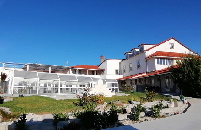 Schönes Haus mit Pool in der Mitte von einem typischen Dorf von Portugal