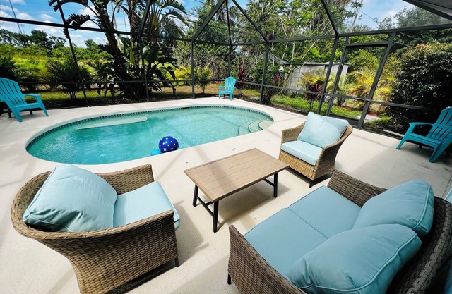 Beautiful Renovate Home Jacuzzi Pool Heated WiFi Vero Beach