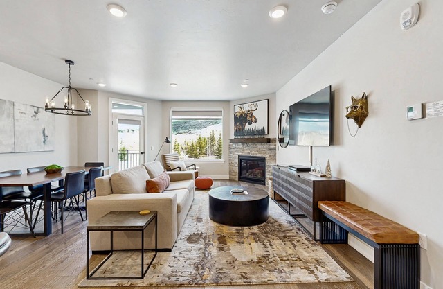 Beautiful resort condo with incredible amenities and shuttle service