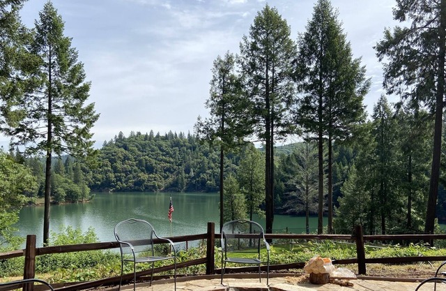 Beautiful Rollins Lake Inn - Studio Cabin #9