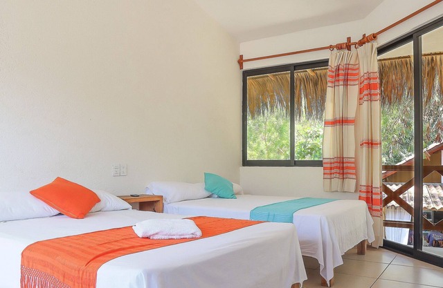 BEAUTIFUL room bathroom & terrace Private wifi Fan