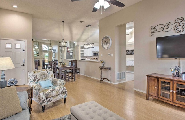 Beautiful Rowlett Getaway ~ 20 Mi to Dallas!