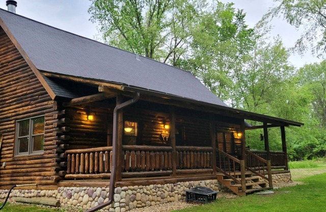 Beautiful & Secluded Cabin by Lake Thunderbird