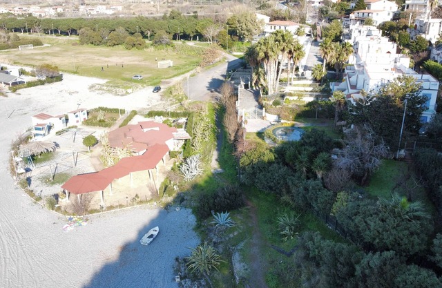 Beautiful independent villa Cirella facing the sea with garden