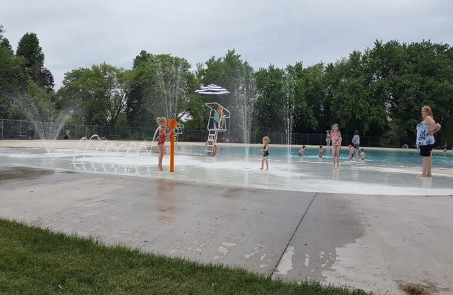 Beautiful Separate Unit, GrandRiver & Kiwanis Park
