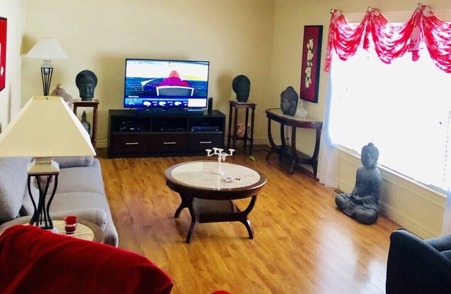 Schönes Shediac Bay Home bietet Platz für 2 Familien bequem!