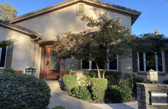 Beautiful Sierra Oaks Home - Perfect for Families