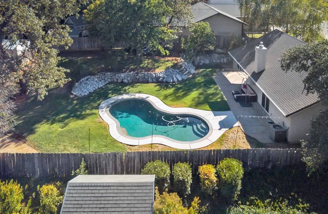 BEAUTIFUL & SPACIOUS | HUGE BACKYARD | POOL | HAMMOCK | EV CHARGER | INDOOR FIRE