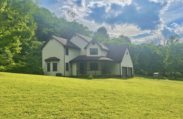 Beautiful & Spacious Mountain House of Hope