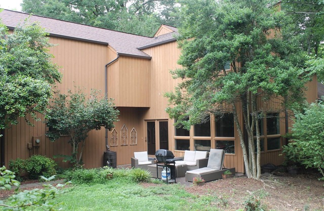 Wunderschönes, geräumiges Haus mit 5 Schlafzimmern! Kombinieren Sie mit 2 Schlafzimmer für 7 Schlafzimmer!