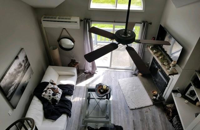 Schöne Studio-Wohnung mit Schrankbett in Ellicottville zu Fuß in die Stadt
