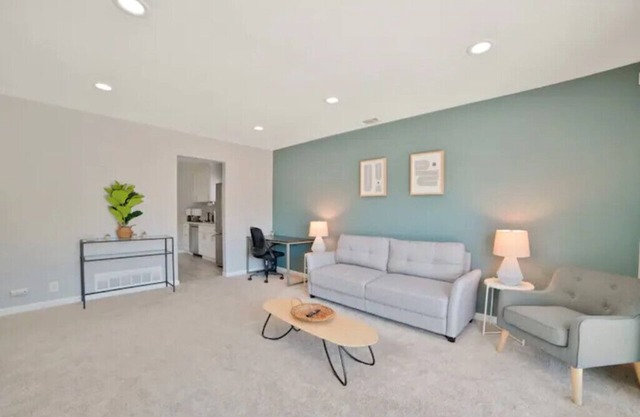 Beautiful, Stylish 3 Bedroom Home in San Jose!