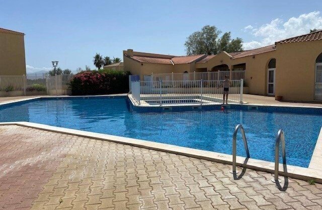 Beautiful T2 apartment with swimming pool and parking classified 2 ** 4EURO213