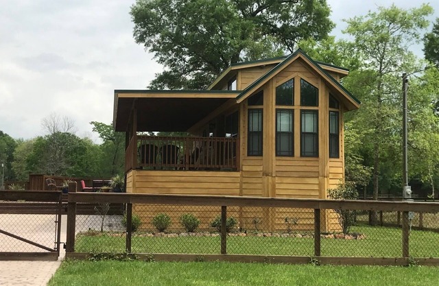 Beautiful Tiny Home / 25 Marlene