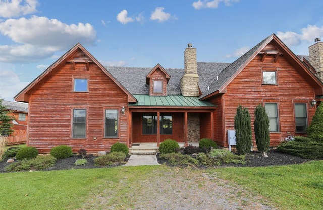 Beautiful townhome close to skiing provides easy access year-round!