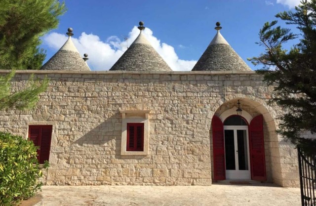 Wunderschön renovierte Trullo Villa mit Salzwasserpool