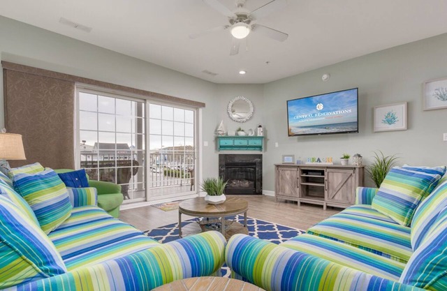 Beautiful two bedroom downtown condo just two blocks from the beach and boardwalk