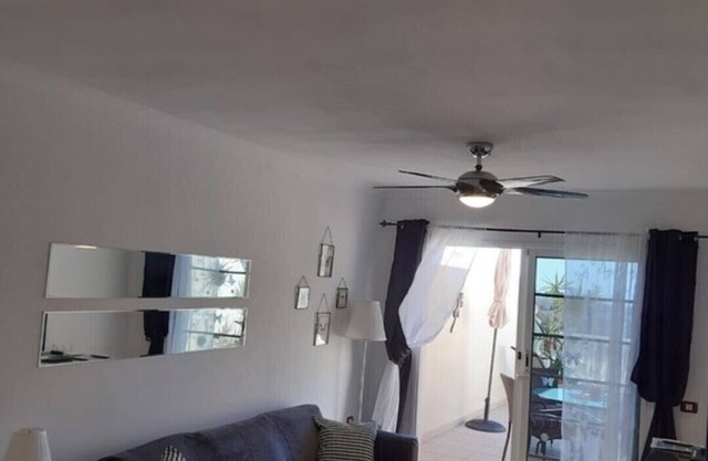 Beautiful Two bedroom apartment with spacious terrace, swimming pool and WIFI