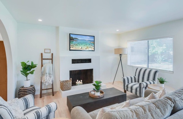 Beautiful & Upgraded Rocklin Home - Close to Everything!
