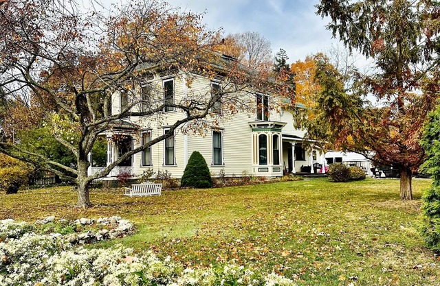 Beautiful , upscale historic home new to the short term rental market