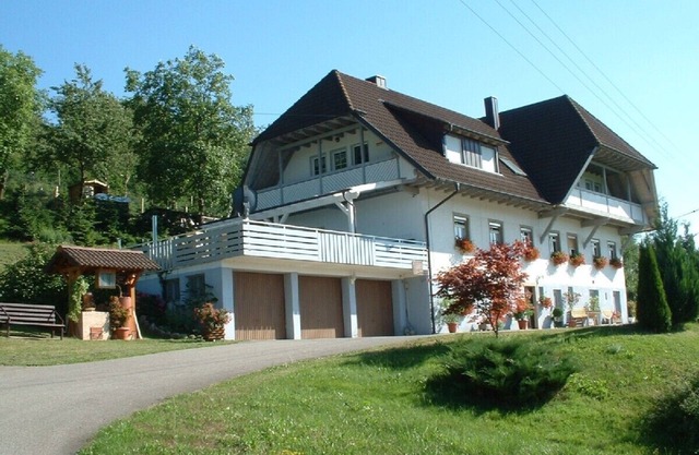 Schöne Ferienwohnung in ruhiger Lage am Waldrand, mit herrlicher Aussicht
