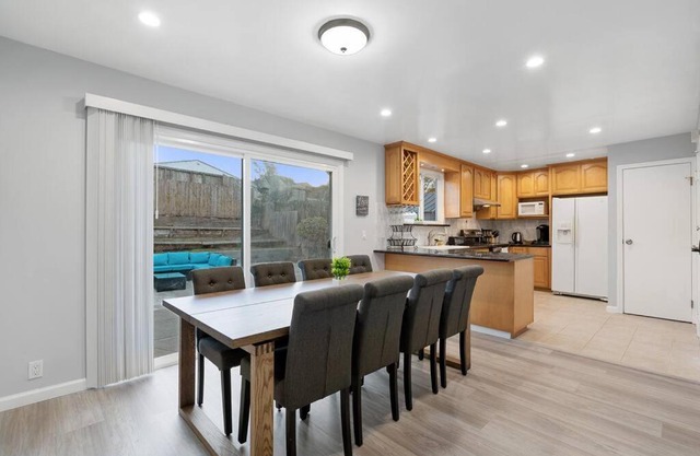 Beautiful Vacation Home in Pacifica near popular beaches