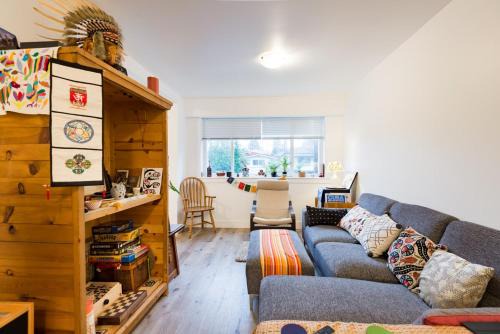 Beautiful Vancouver Cedar Cottage House