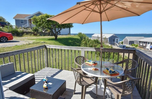 Beautiful Views of Cape Cod Bay!