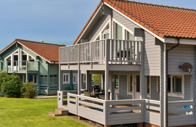 Beautiful villa for 4 guests with WIFI, hot tub, balcony and parking