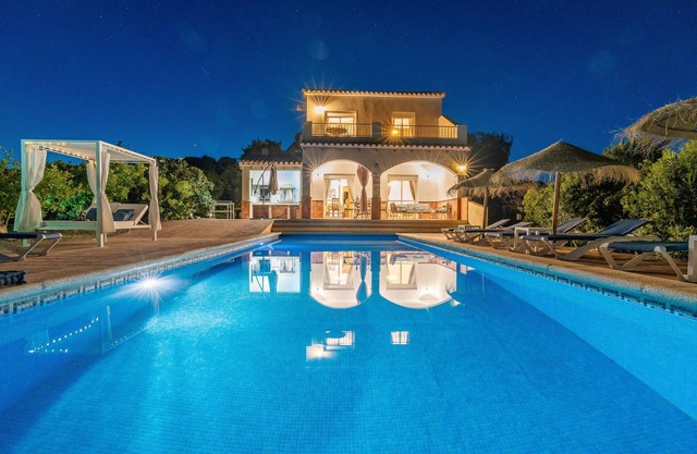 VILLA BOTIN,9Pers, AUSSICHTEN AUF MEER, GROSSER HEIZBARER PRIVATPOOL