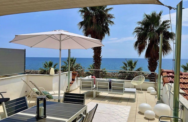 Schönes Ferienhaus für 7 Gäste mit Klimaanlage, W-LAN, TV, Terrasse und Parkplatz